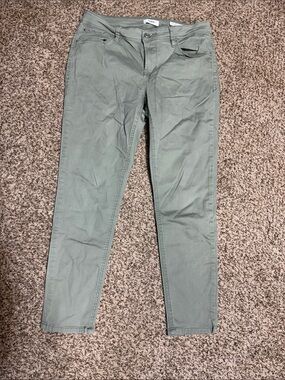 Kensie Sage Green Ankle Pants